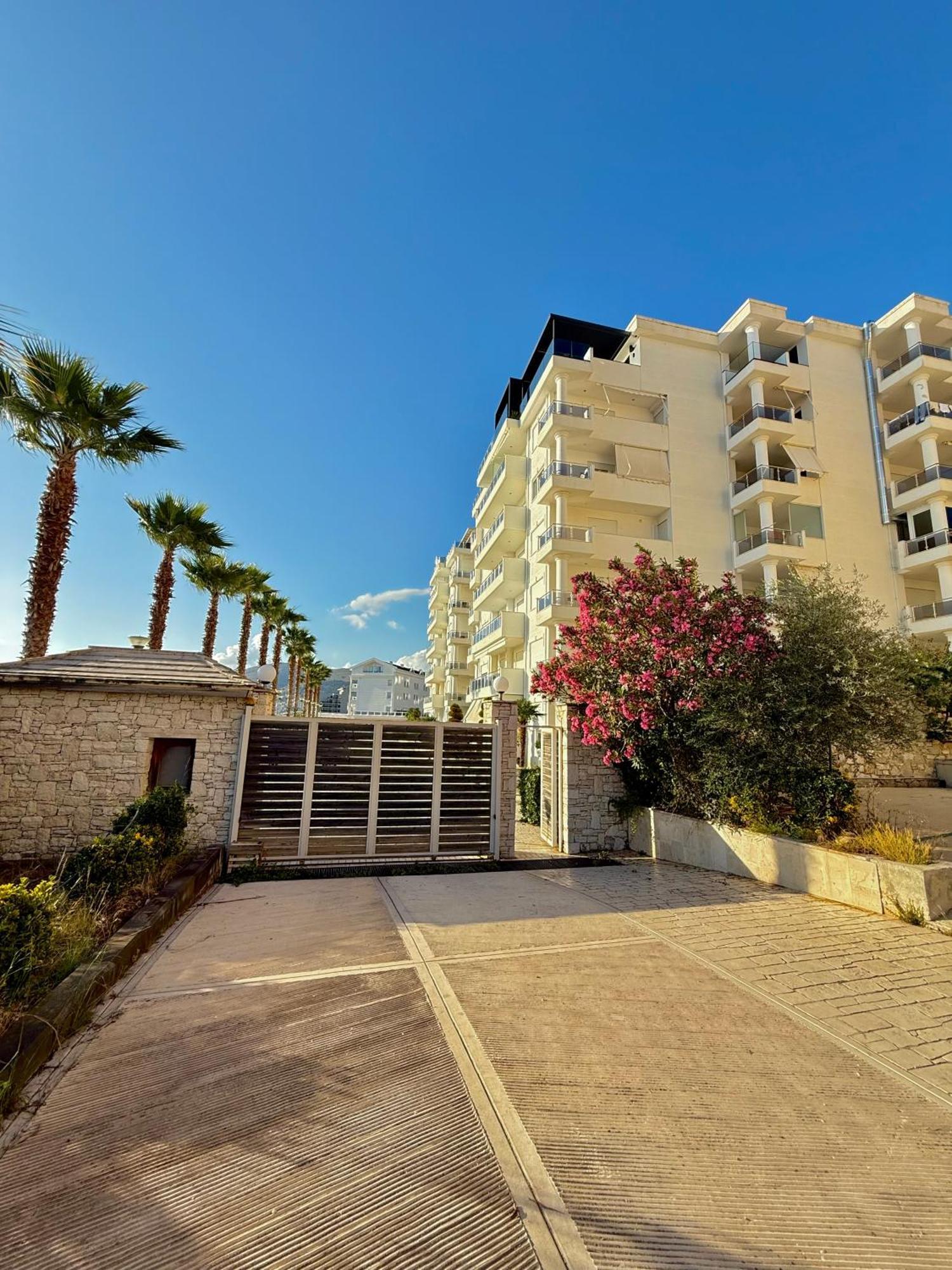 Limani Deluxe Apartments ซารานเดอ ภายนอก รูปภาพ